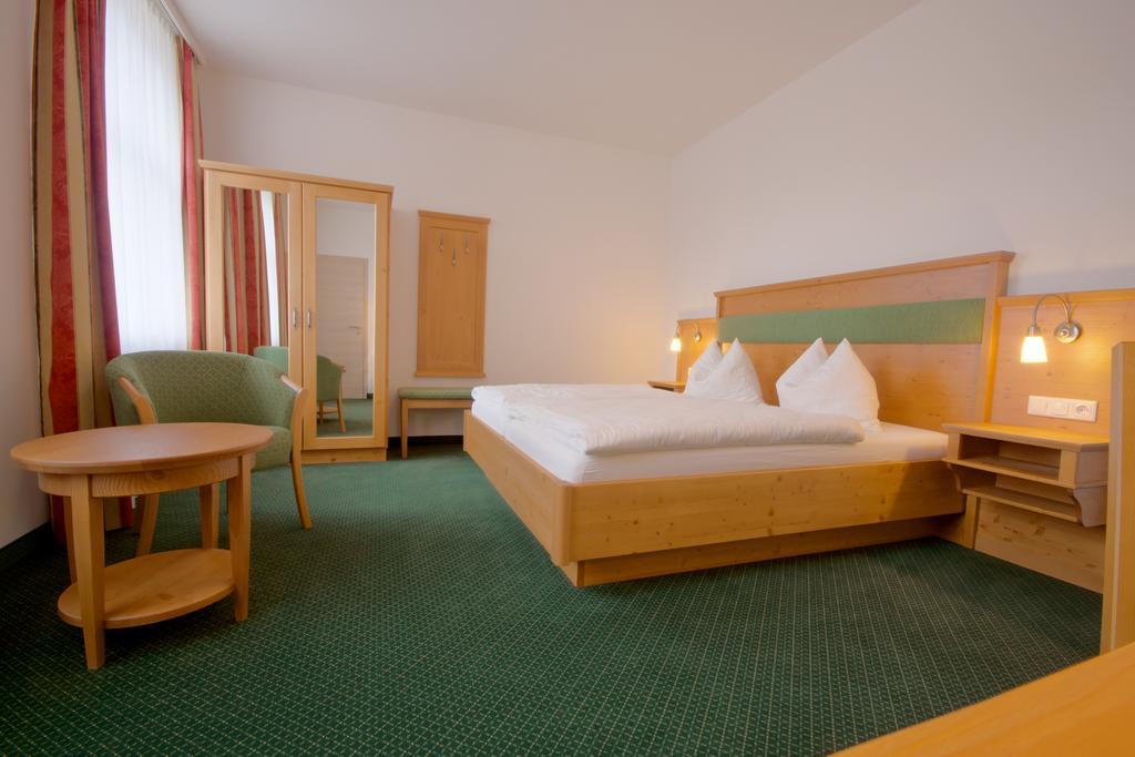 Pension Am Finkenberg Sebnitz Kamer foto