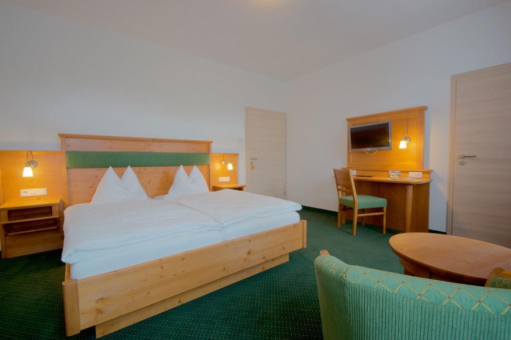 Pension Am Finkenberg Sebnitz Kamer foto